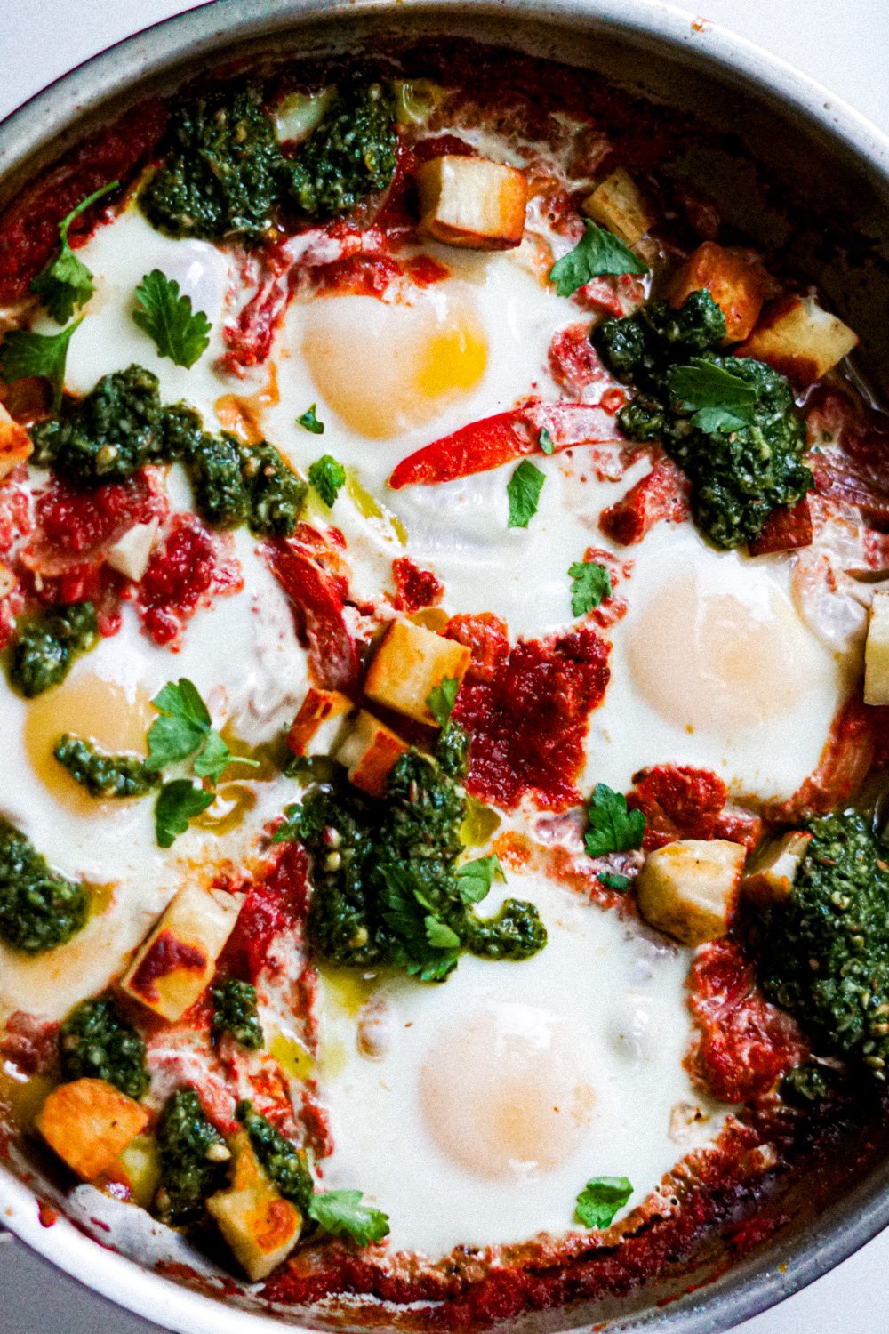 Shakshuka with Halloumi – Easy One-Pan Brunch Recipe